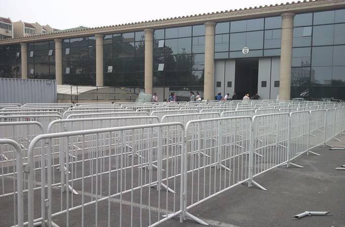 鐵馬護(hù)欄 鐵馬護(hù)欄